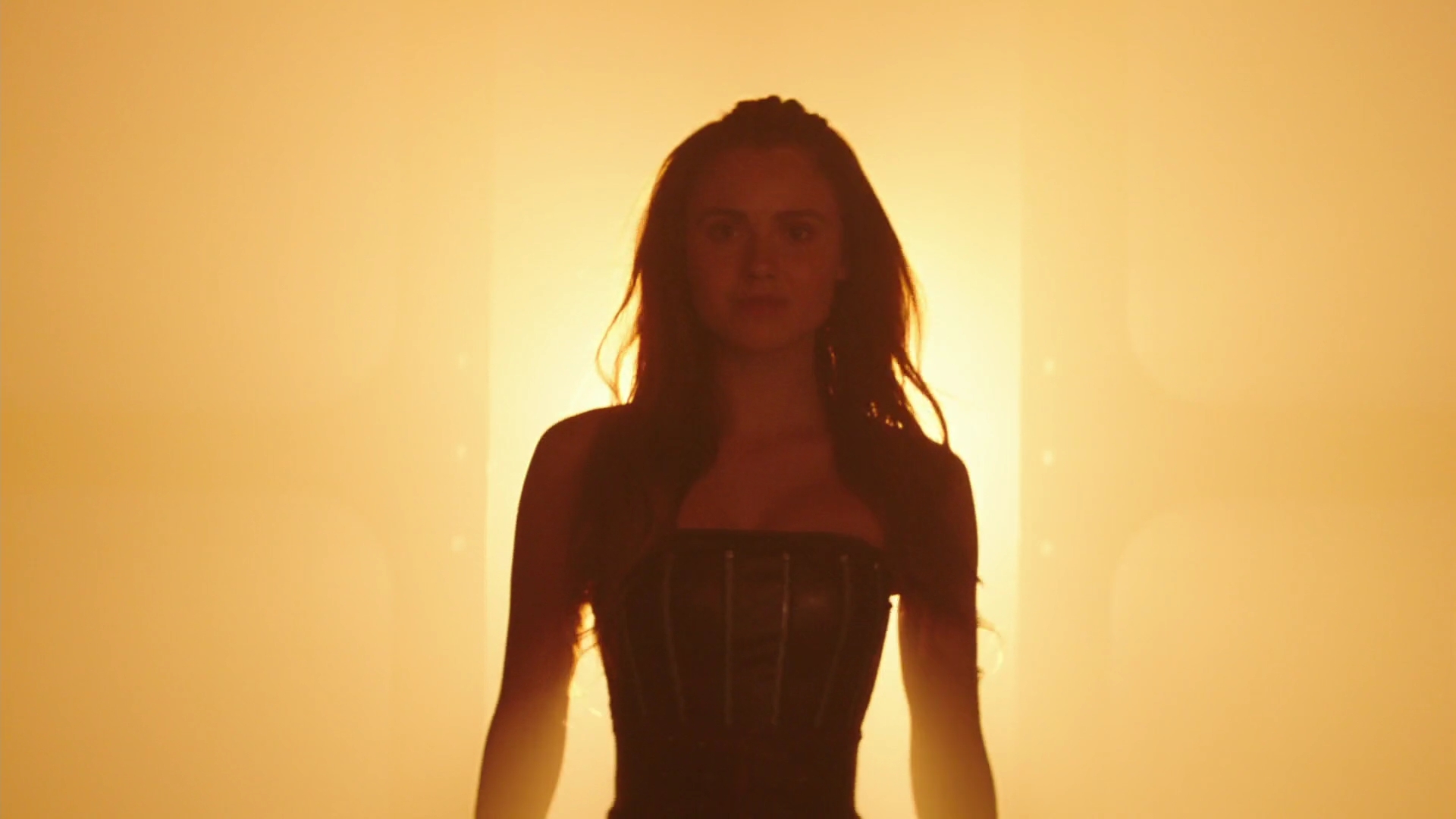 Charmed-Online-dot-nl-TheShannaraChronicles2x01-1634.jpg