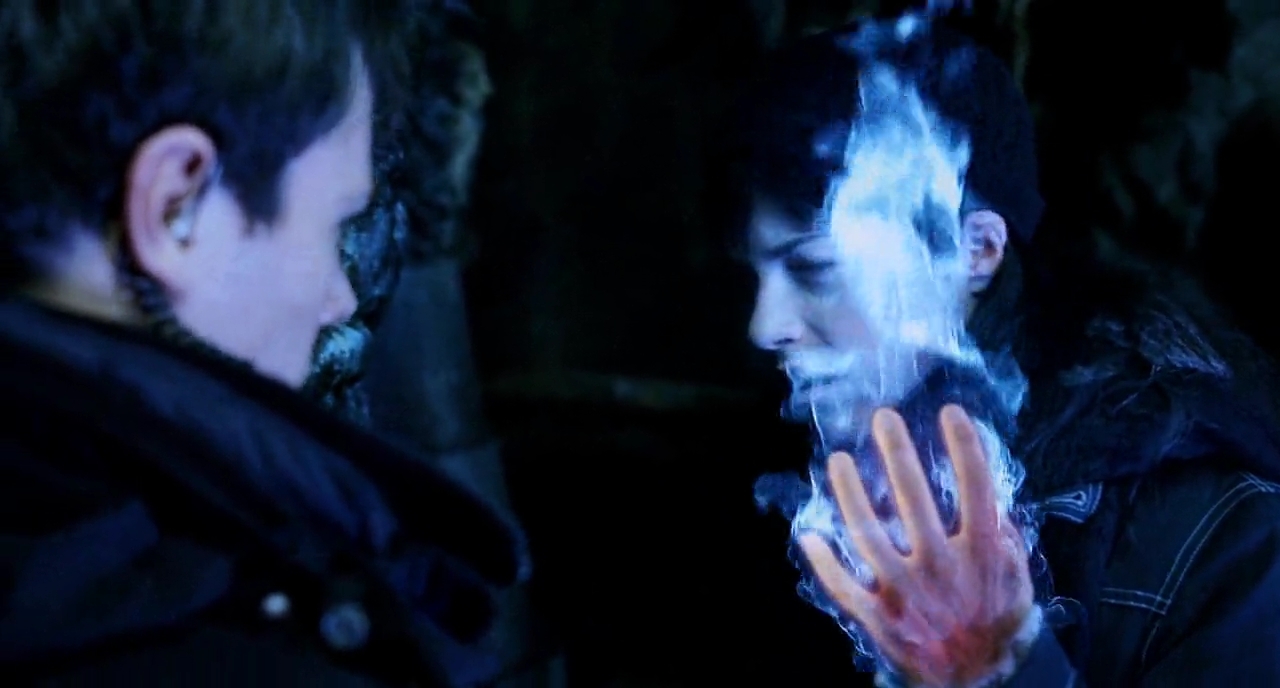 Charmed-Online-dot-nl_HellBoy6426.jpg Charmed-Online-dot-nl_HellBoy6426.jpg