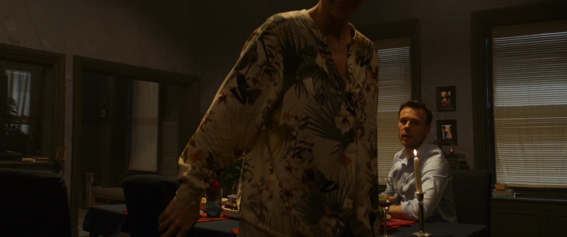 Charmed-Online-dot-nl_TheDoorman1809.jpg