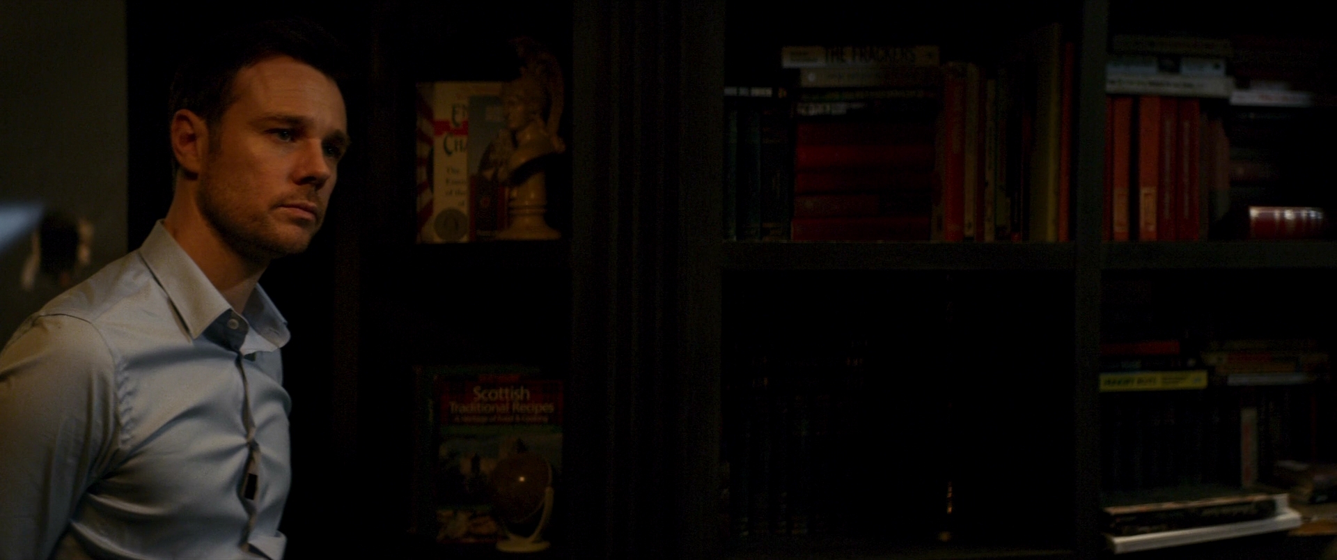 Charmed-Online-dot-nl_TheDoorman3021.jpg