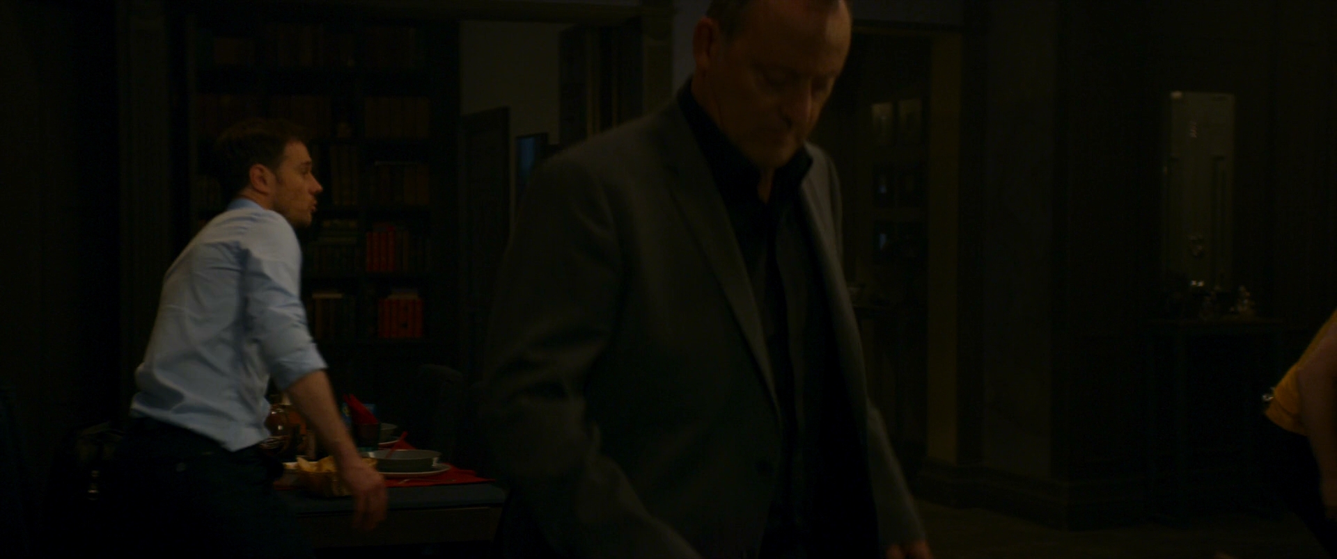 Charmed-Online-dot-nl_TheDoorman3423.jpg