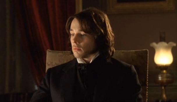 Charmed-Online-dot-nl_Fingersmith-ep1-676.jpg