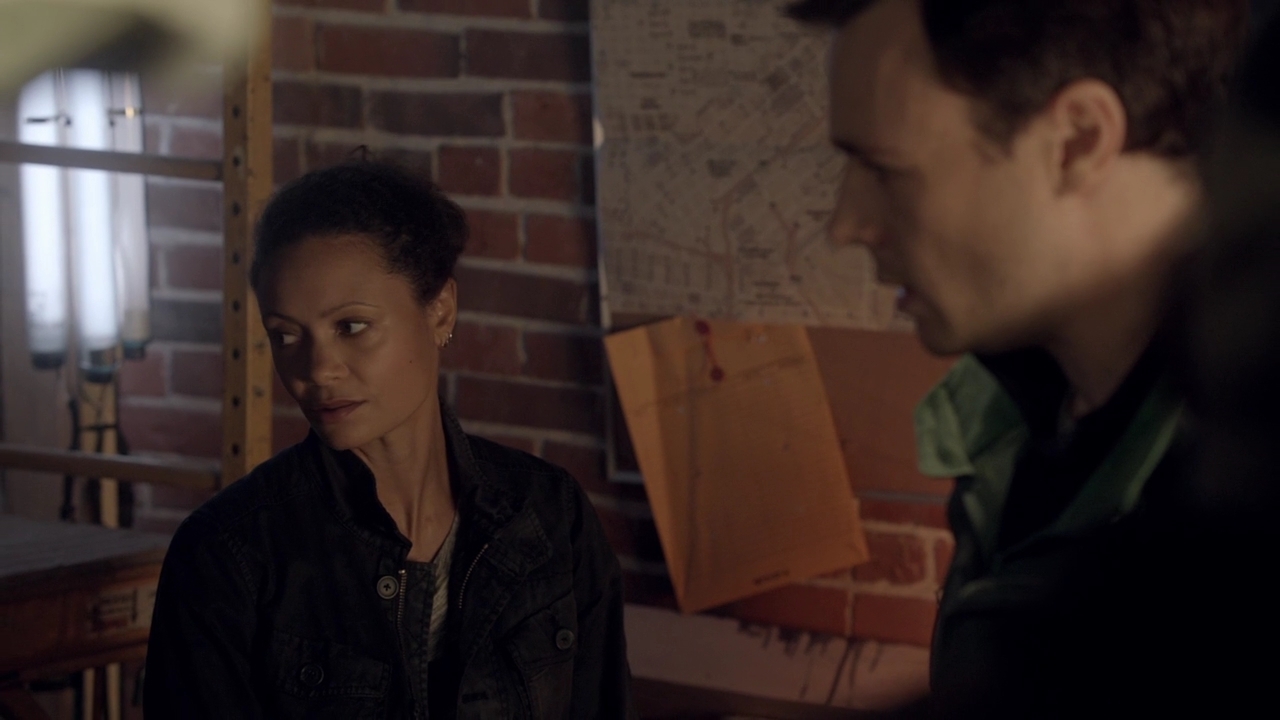 VampireDiariCharmed-Online-dot-nl_Rogue2x02-00310.jpg