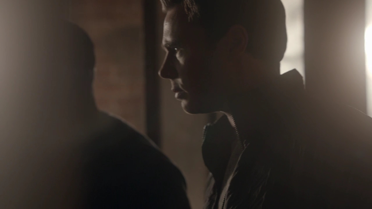 VampireDiariCharmed-Online-dot-nl_Rogue2x02-00976.jpg