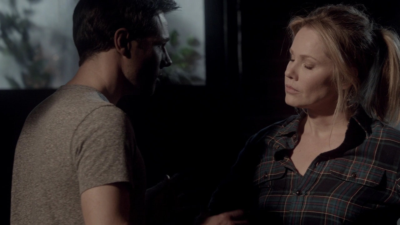 VampireDiariCharmed-Online-dot-nl_Rogue2x02-02248.jpg