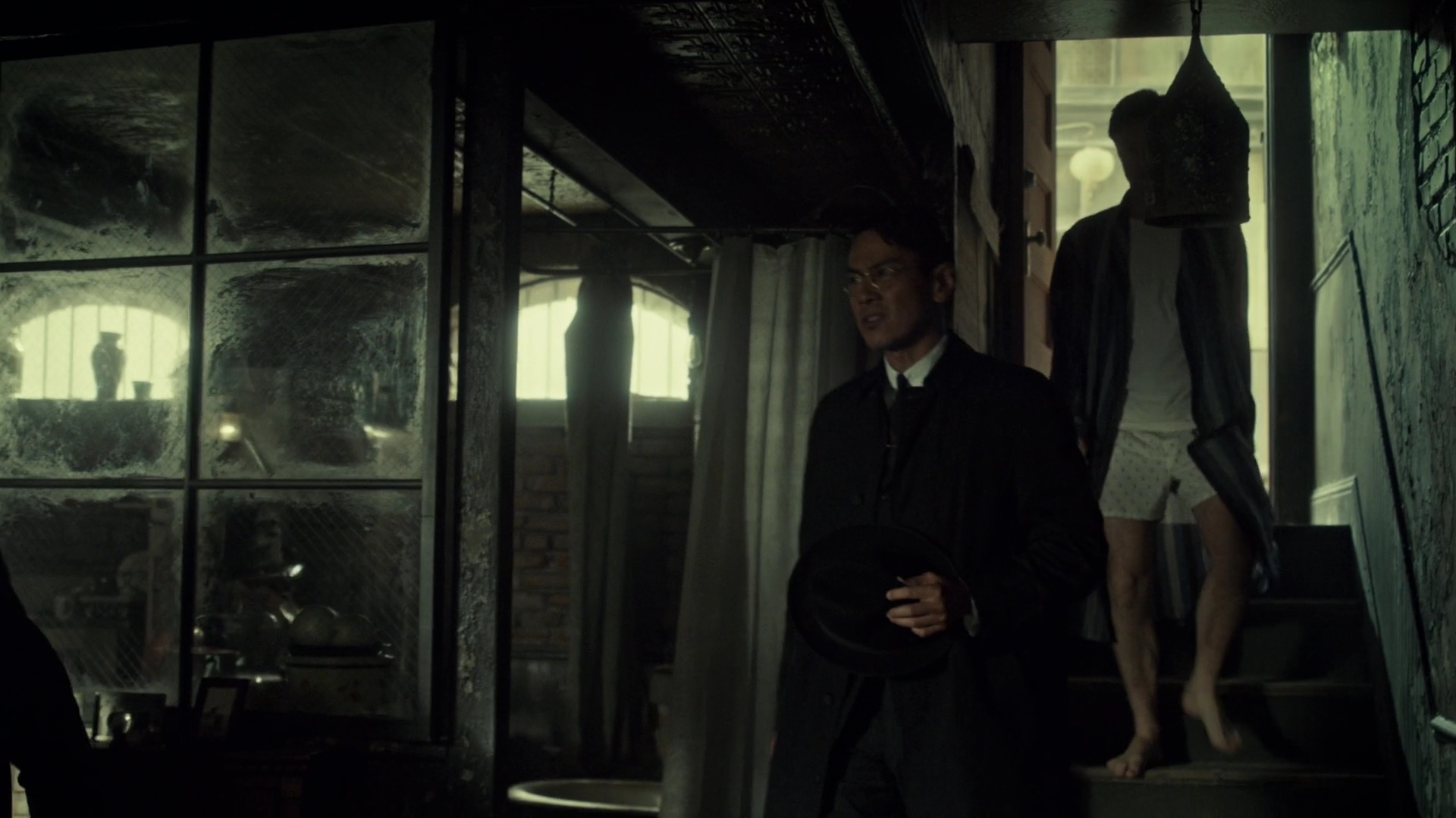 Charmed-Online_nl-dot-nl_ManInTheHighCastle1x01-3122.jpg