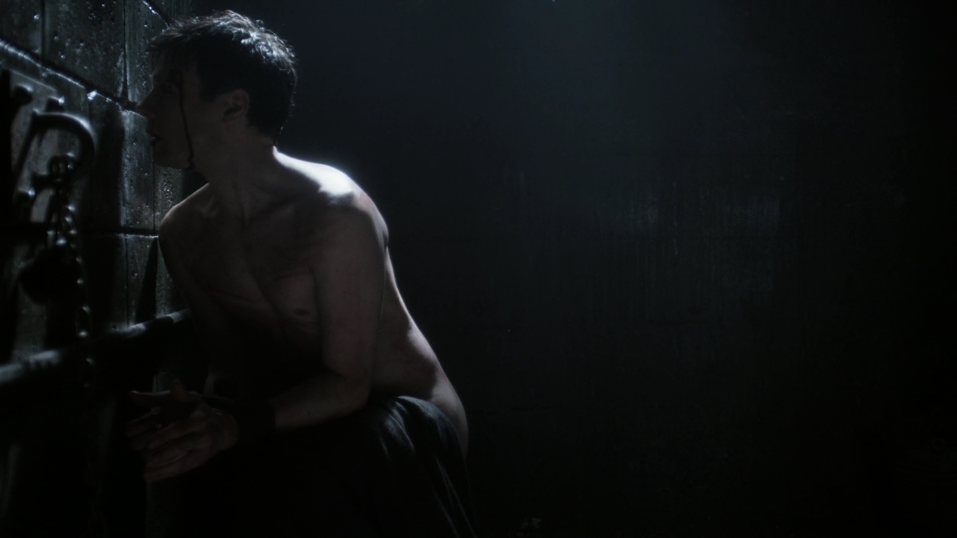 Charmed-Online-dot-nl_TheManInTheHighCastle1x02-112811.jpg