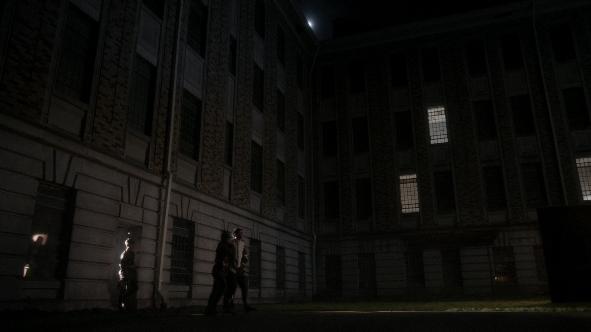 Charmed-Online-dot-nl_TheManInTheHighCastle1x02-116135.jpg