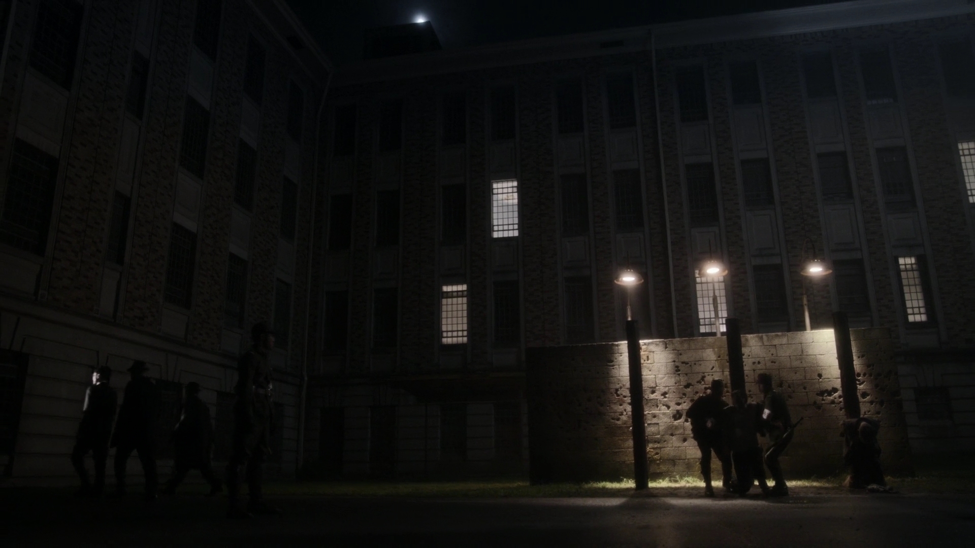 Charmed-Online-dot-nl_TheManInTheHighCastle1x02-116516.jpg