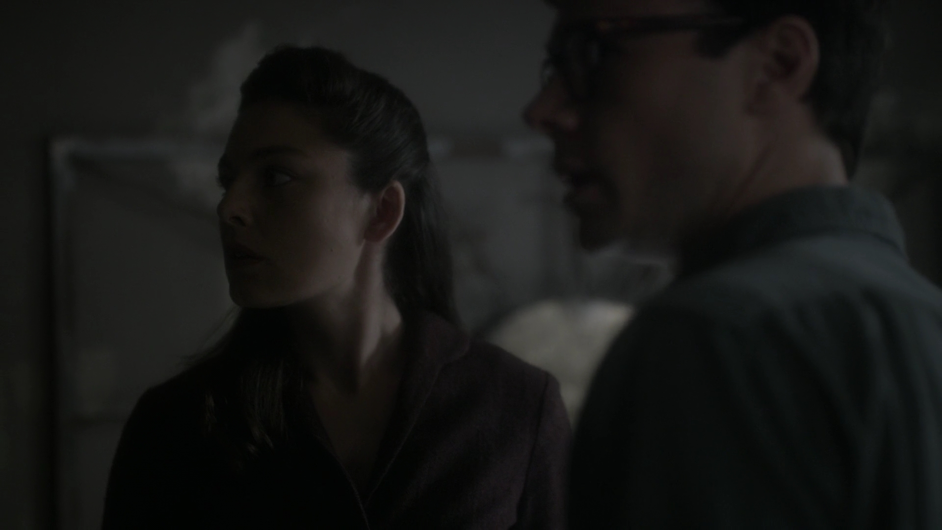 Charmed-Online-dot-nl_TheManInTheHighCastle1x08-2422.jpg Charmed-Online-dot-nl_TheManInTheHighCastle1x08-2422.jpg