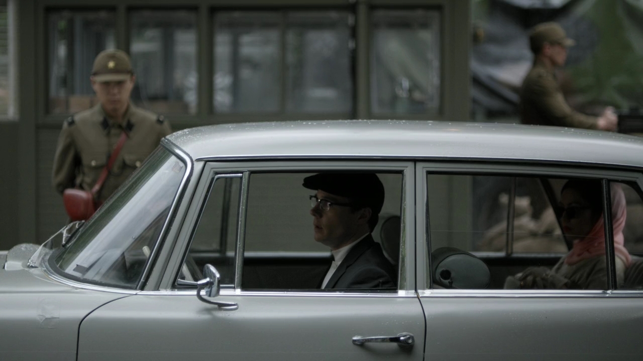 Charmed-Online-dot-nl_TheManInTheHighCastle2x09-2520.jpg Charmed-Online-dot-nl_TheManInTheHighCastle2x09-2520.jpg