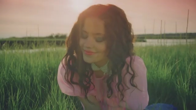 Charmed-Online-dot-nl_SarahJeffery-EvenTheStars0081.jpg