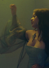 Charmed-Online-dot-nl_SarahJeffery-Suffer_MusicVideo0075.jpg