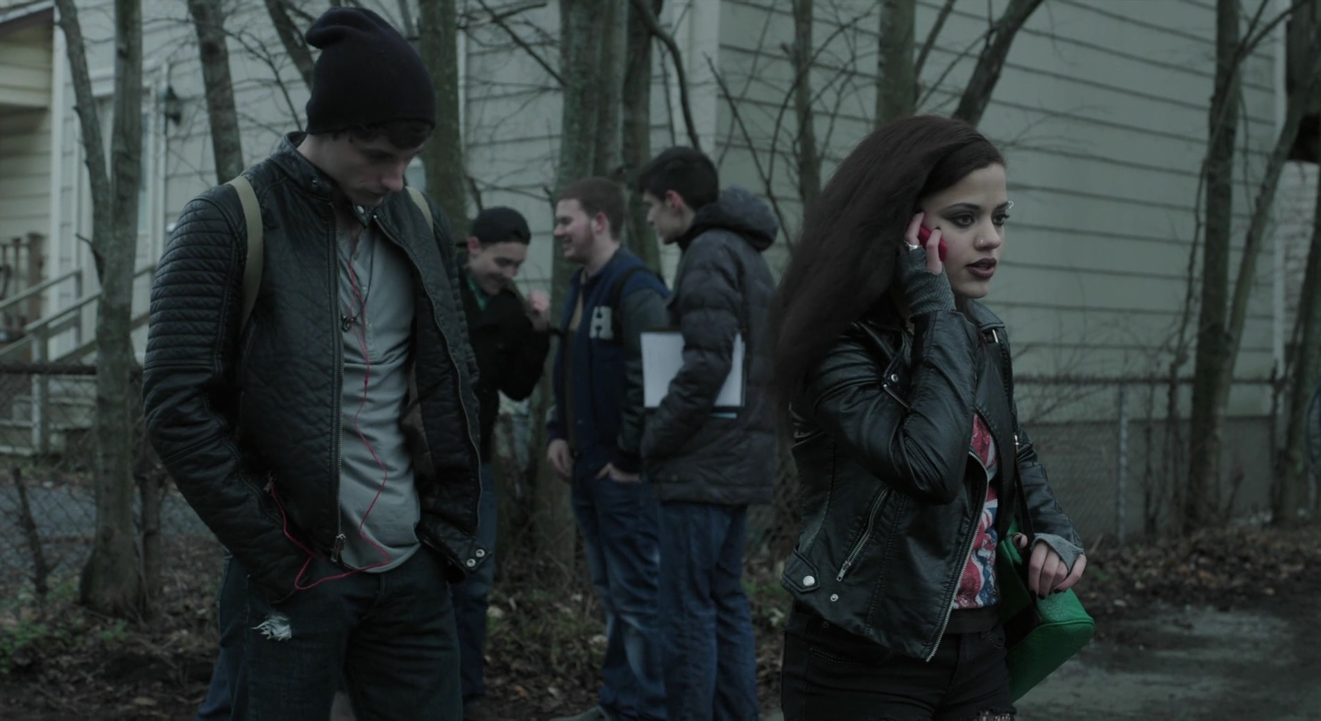 Charmed-Online-dot-nl_AcrossTheLine0909.jpg