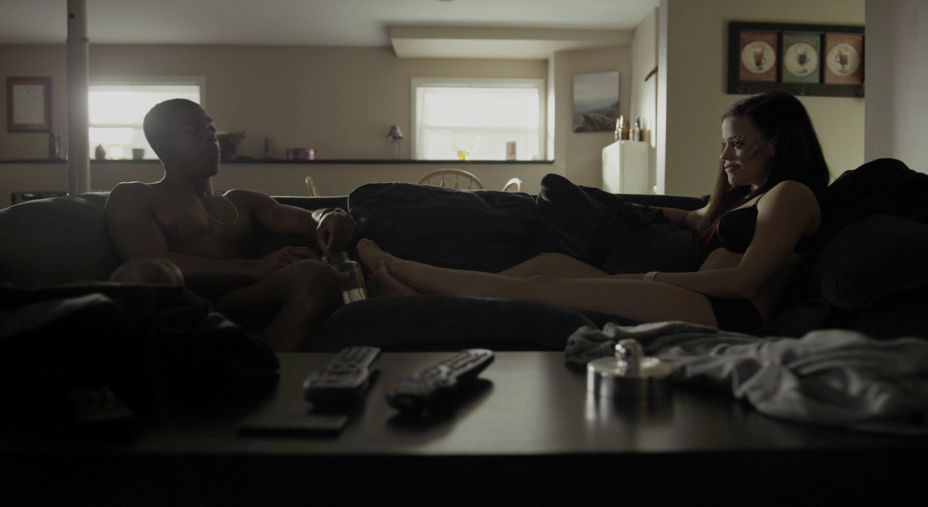 Charmed-Online-dot-nl_AcrossTheLine3740.jpg Charmed-Online-dot-nl_AcrossTheLine3740.jpg