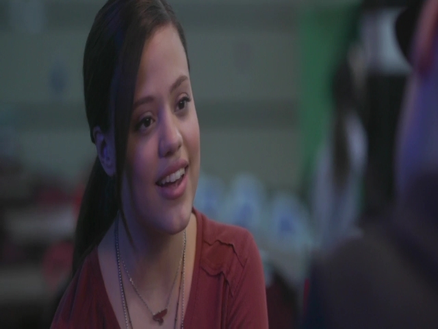 Charmed-Online-dot-nl_BeSomebody1797.jpg Charmed-Online-dot-nl_BeSomebody1797.jpg