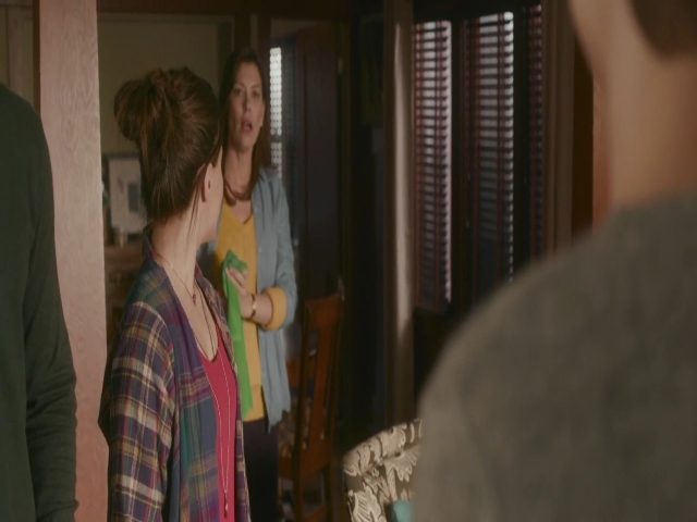 Charmed-Online-dot-nl_BeSomebody3314.jpg Charmed-Online-dot-nl_BeSomebody3314.jpg