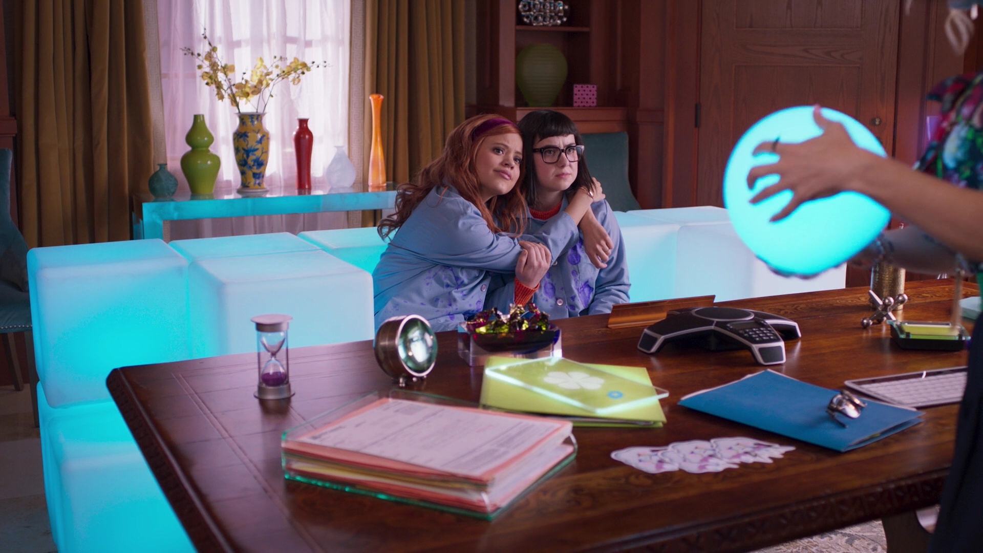 Charmed-Online-dot-nl_DaphneAndVelma1674.jpg