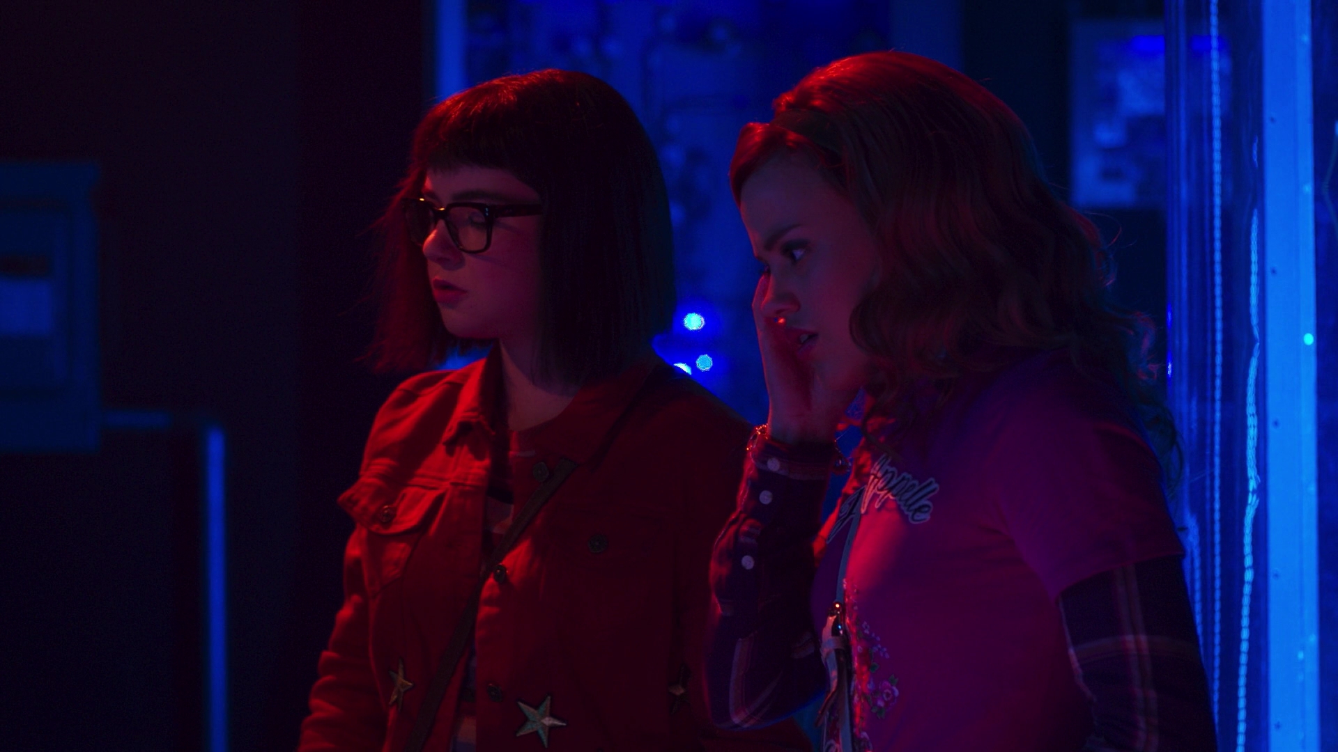 Charmed-Online-dot-nl_DaphneAndVelma3264.jpg