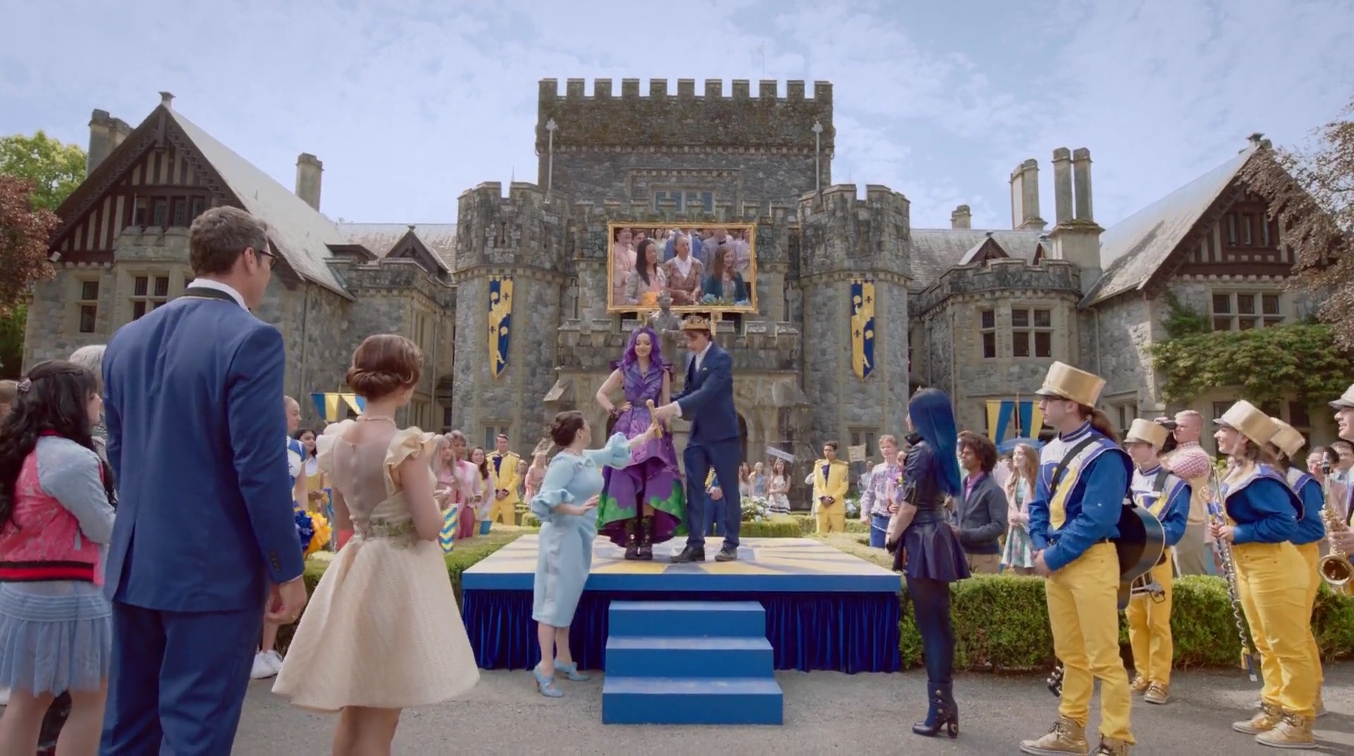 Charmed-Online-dot-nl_Descendants3-00502.jpg
