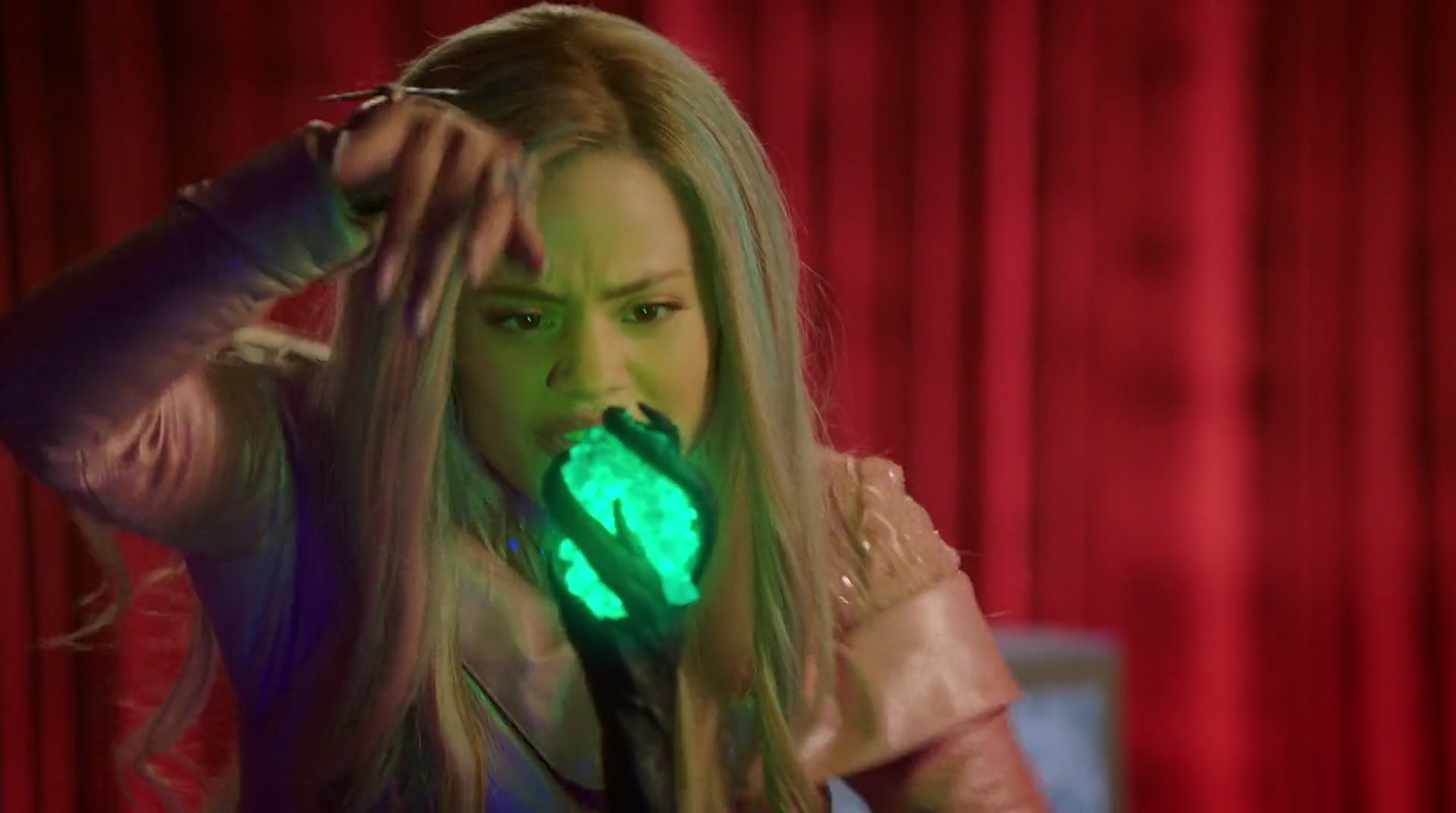 Charmed-Online-dot-nl_Descendants3-01194.jpg