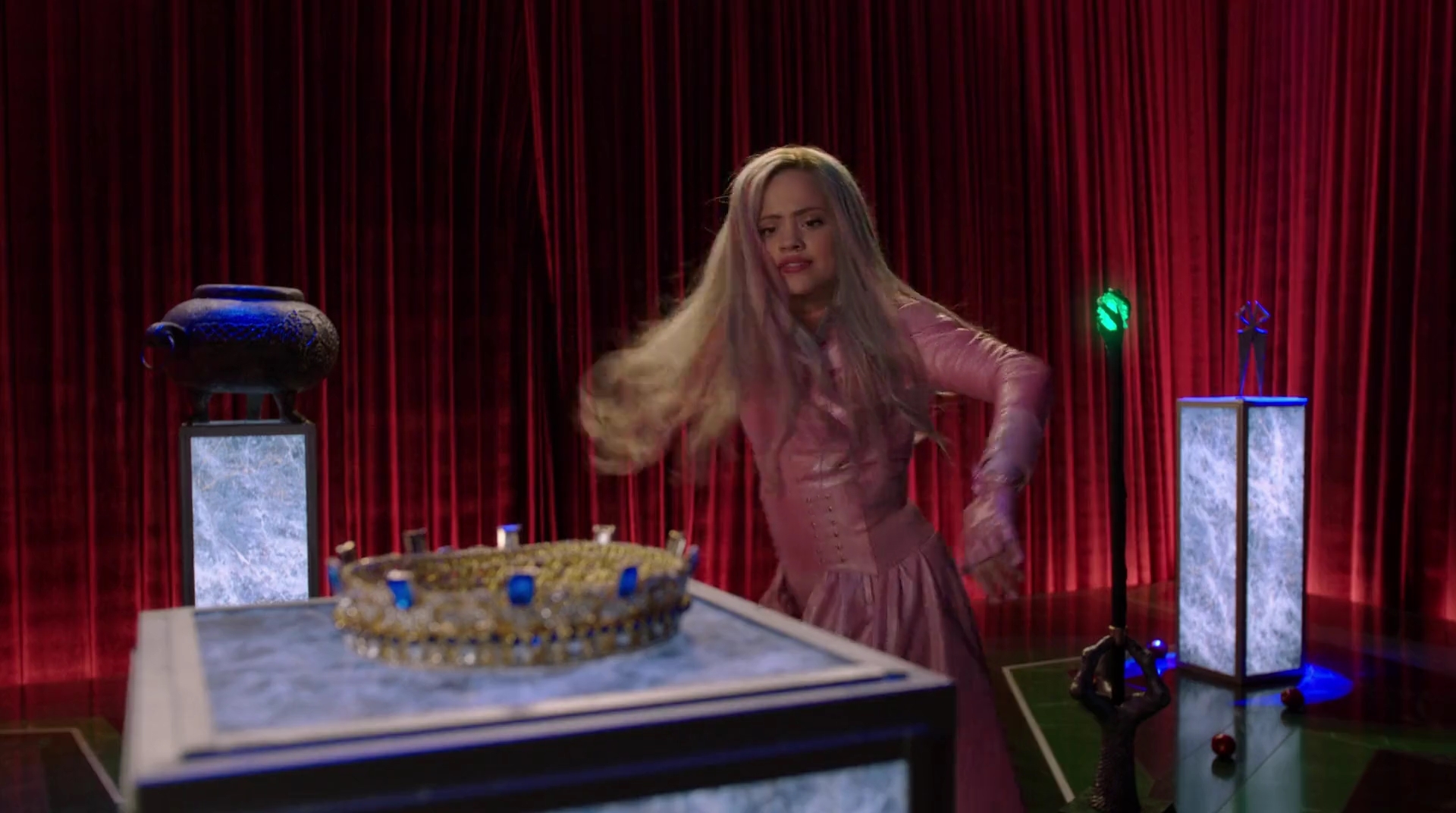 Charmed-Online-dot-nl_Descendants3-01195.jpg