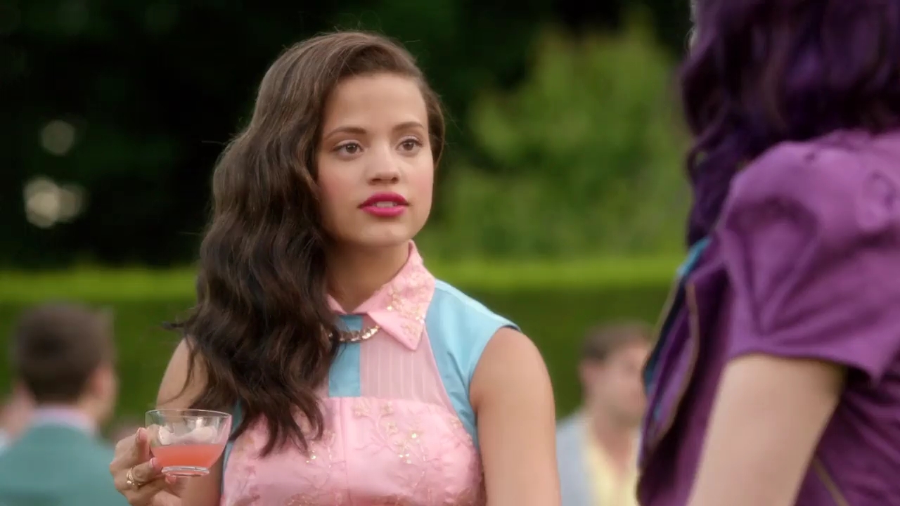 Charmed-Online-dot-nl_Descendants5112.jpg