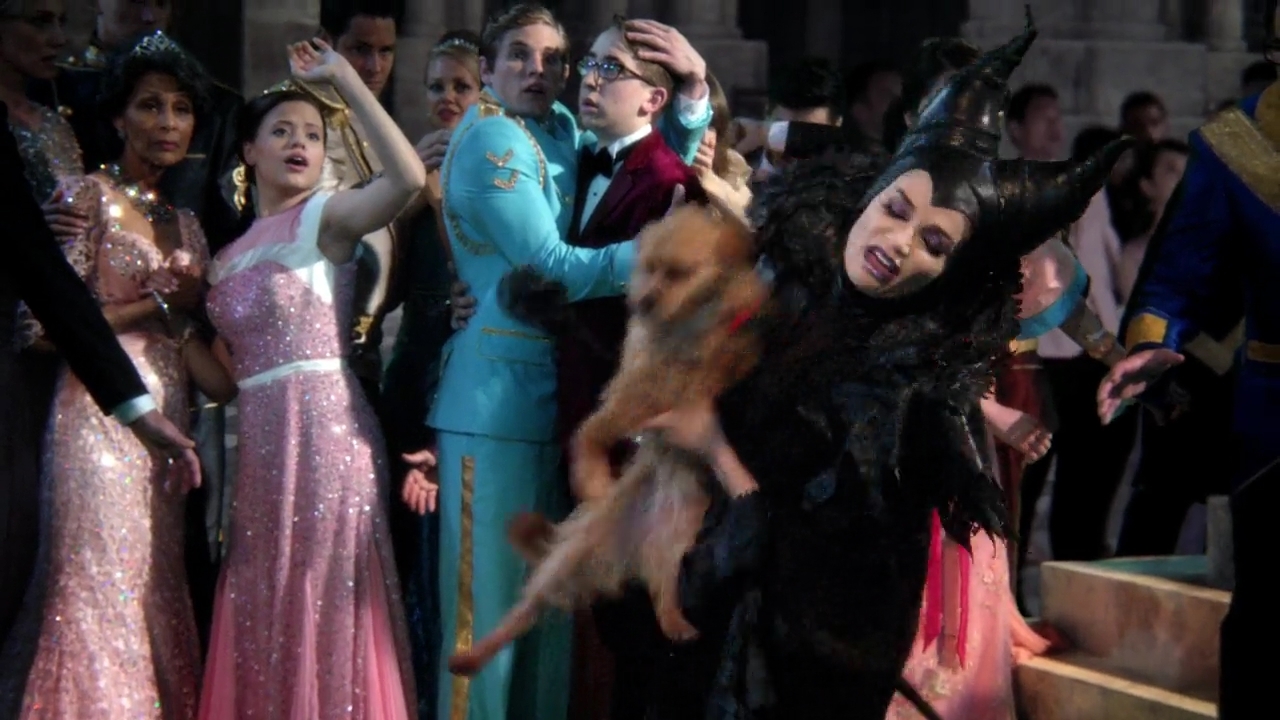 Charmed-Online-dot-nl_Descendants6143.jpg