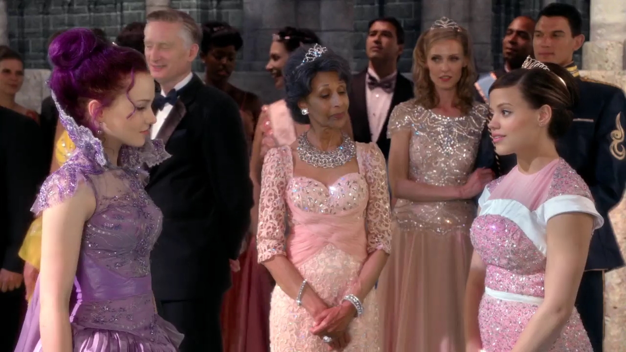 Charmed-Online-dot-nl_Descendants6358.jpg