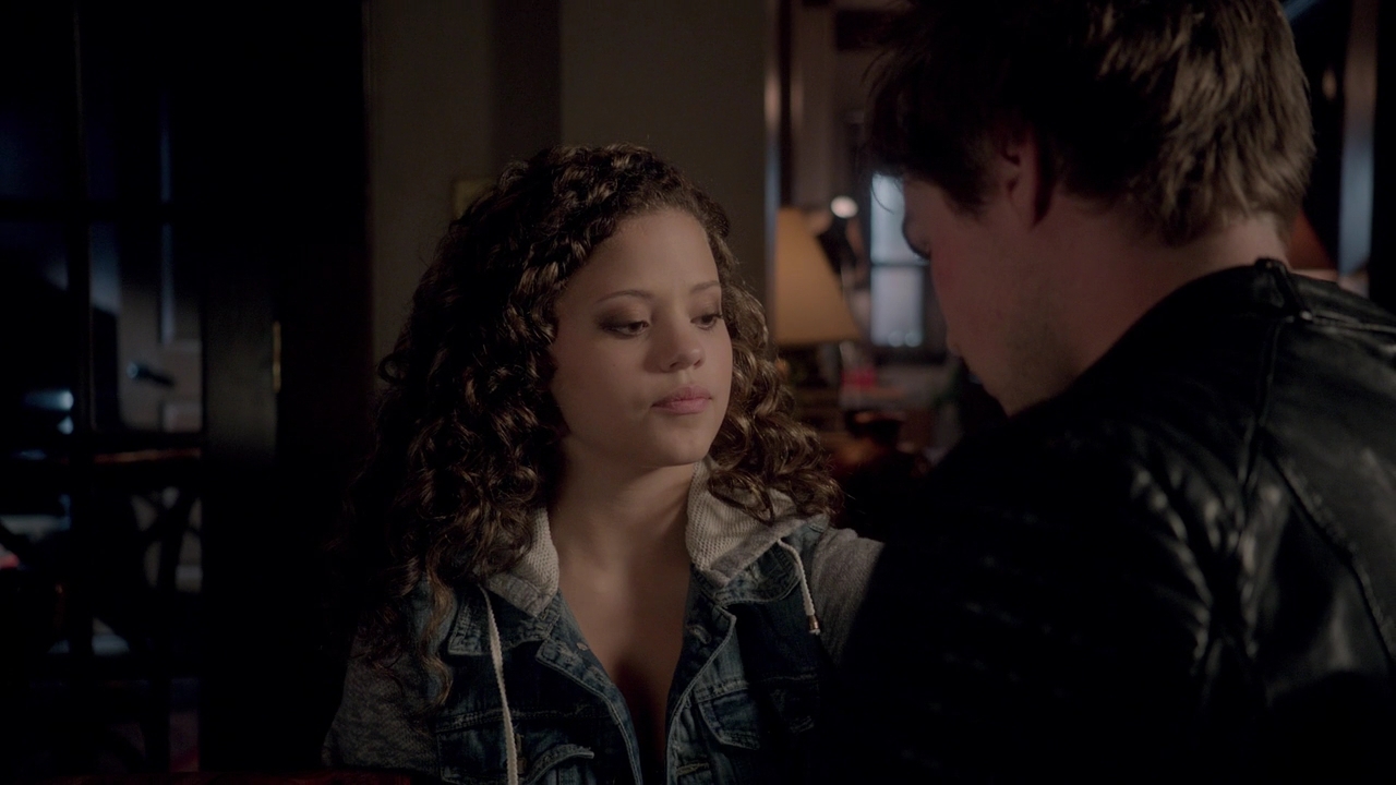 Charmed-Online-dot-nl_Rogue2x04-02283.jpg Charmed-Online-dot-nl_Rogue2x04-02283.jpg