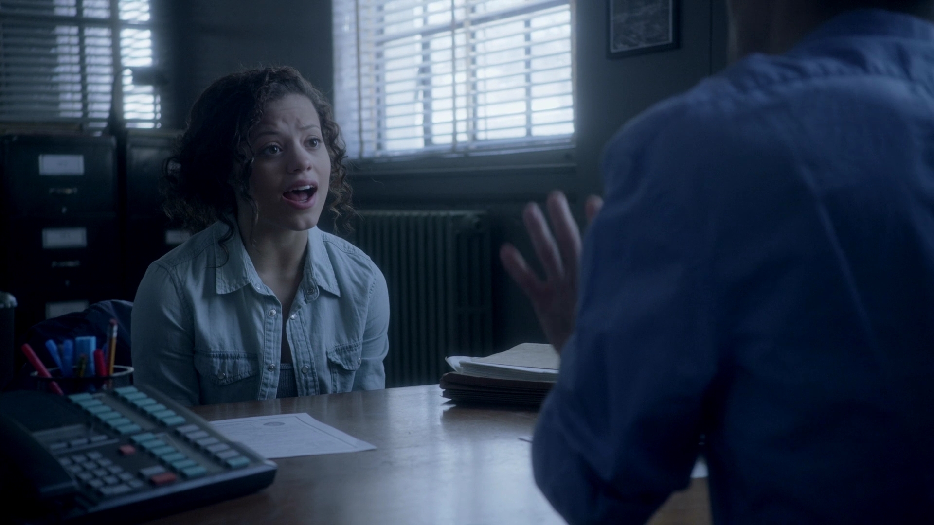 Charmed-Online-dot-nl_Rogue3x01-1335.jpg Charmed-Online-dot-nl_Rogue3x01-1335.jpg