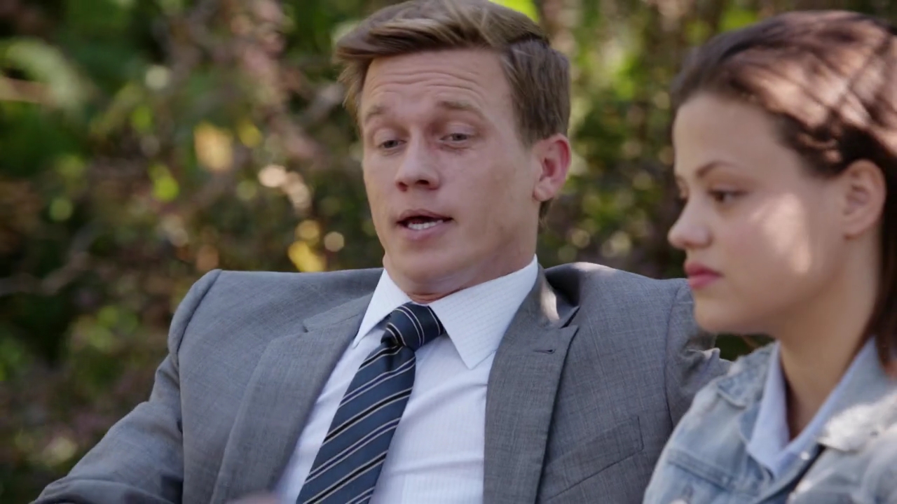 Charmed-Online-dot-nl_ShadesOfBlue2x04-0980.jpg