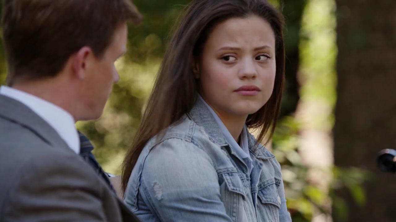 Charmed-Online-dot-nl_ShadesOfBlue2x04-0992.jpg