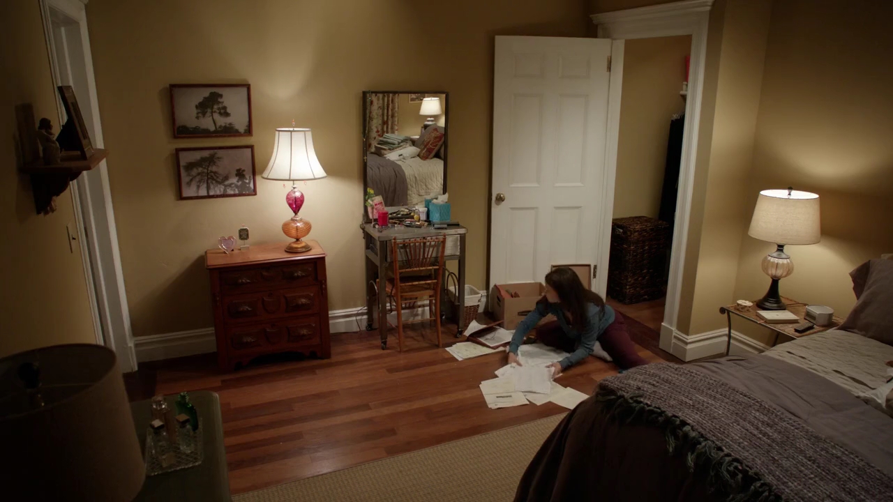 Charmed-Online-dot-nl_ShadesOfBlue2x04-2357.jpg