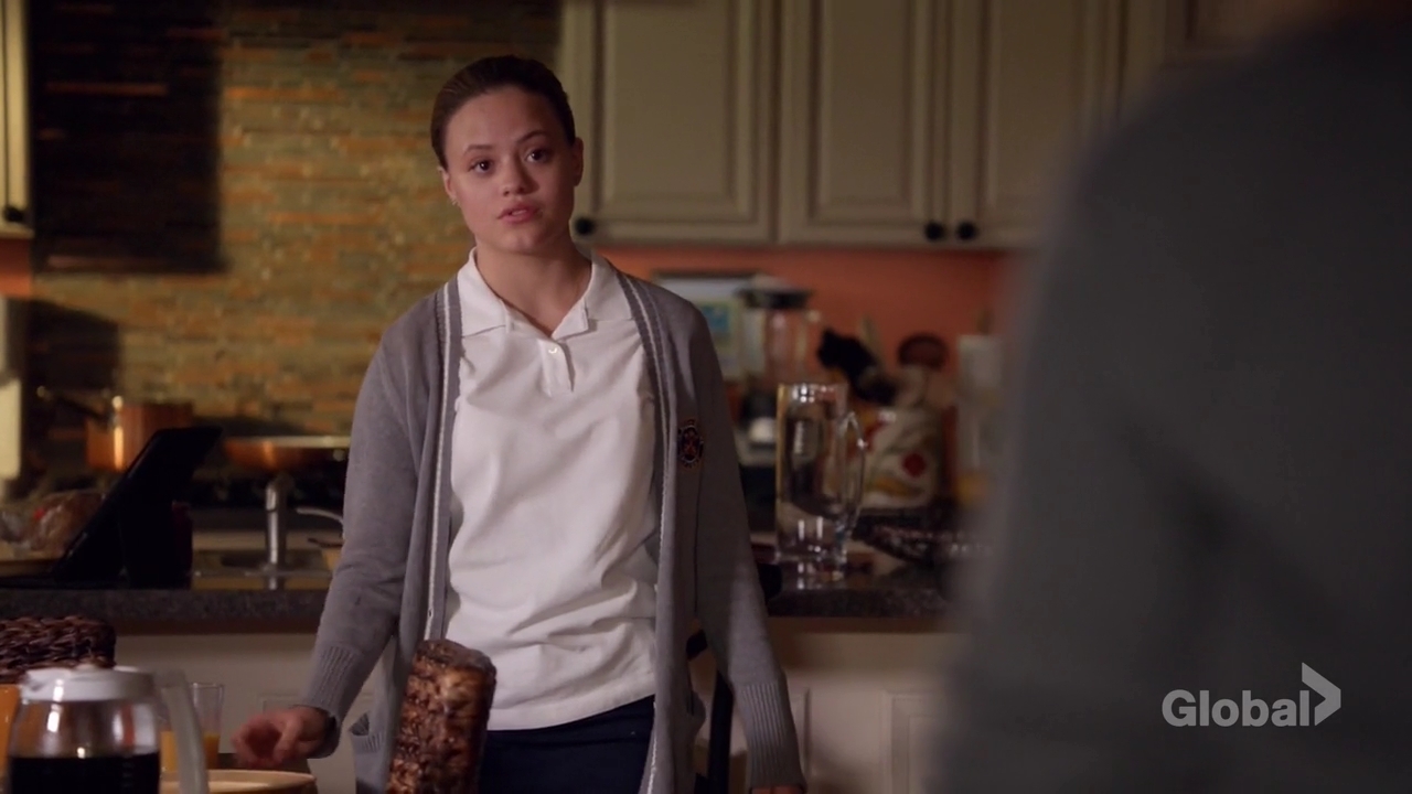 Charmed-Online-dot-nl_ShadesOfBlue3x02-0059.jpg