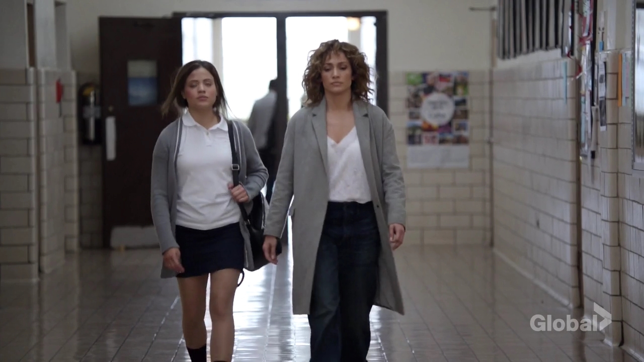 Charmed-Online-dot-nl_ShadesOfBlue3x02-0356.jpg