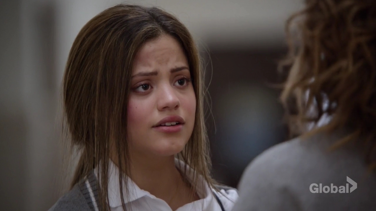 Charmed-Online-dot-nl_ShadesOfBlue3x02-0379.jpg