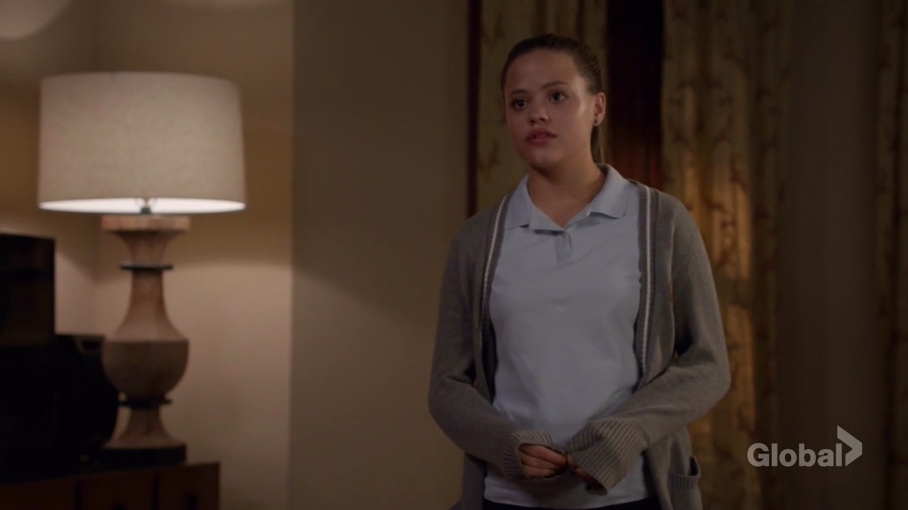 Charmed-Online-dot-nl_ShadesOfBlue3x05-1959.jpg