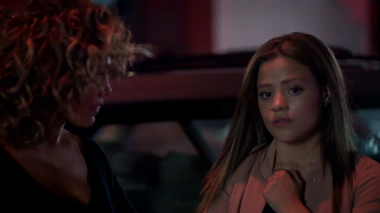 Charmed-Online-dot-nl_ShadesOfBlue3x09-2281.jpg