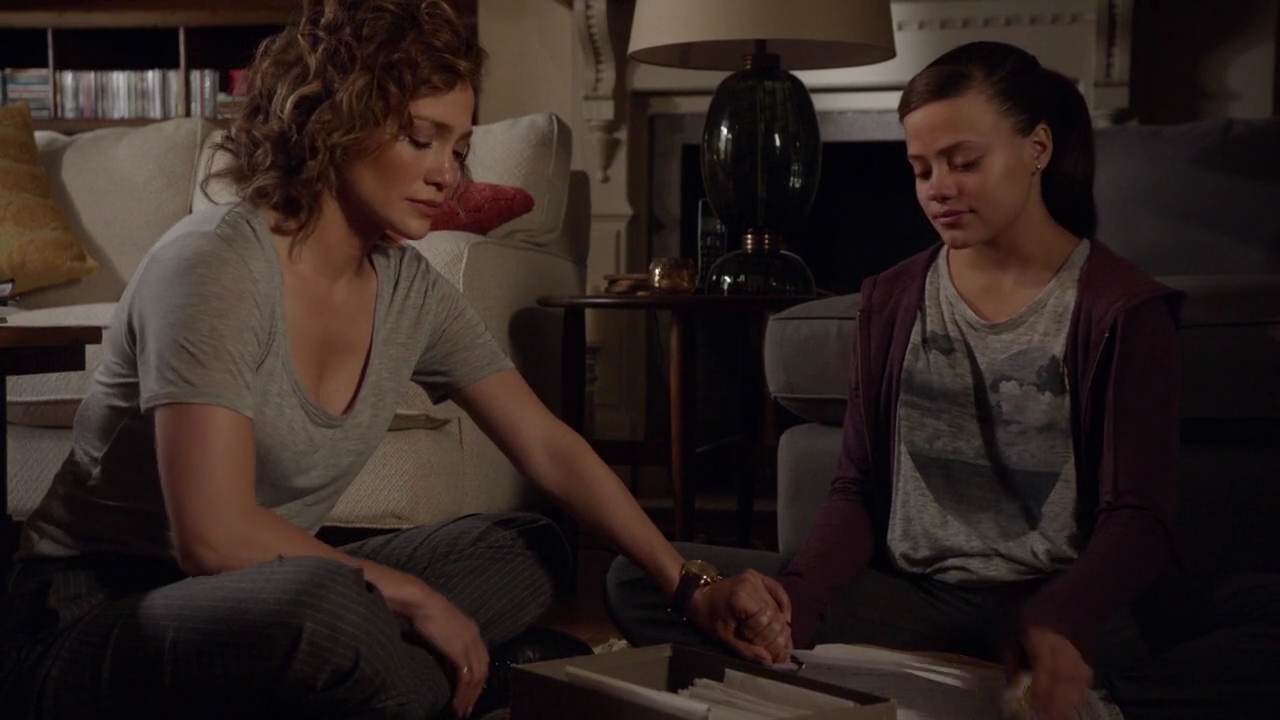 Charmed-Online-dot-nl_ShadesOfBlue1x06-1900.jpg