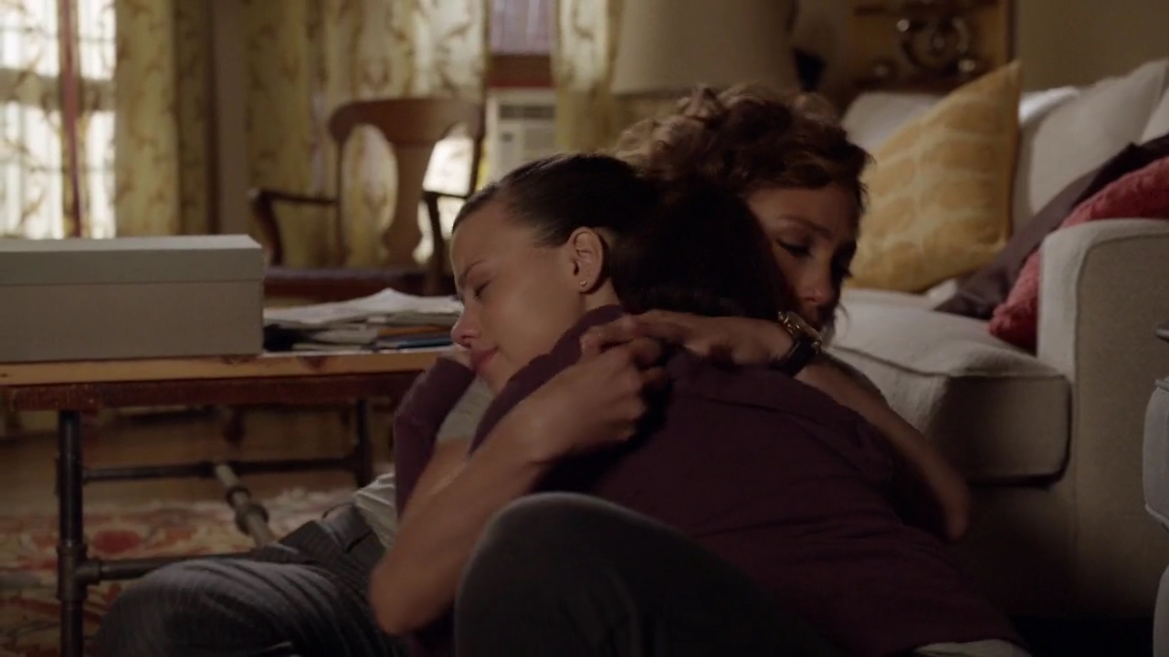 Charmed-Online-dot-nl_ShadesOfBlue1x06-1912.jpg