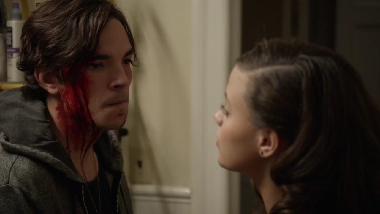 Charmed-Online-dot-nl_ShadesOfBlue1x08-0264.jpg