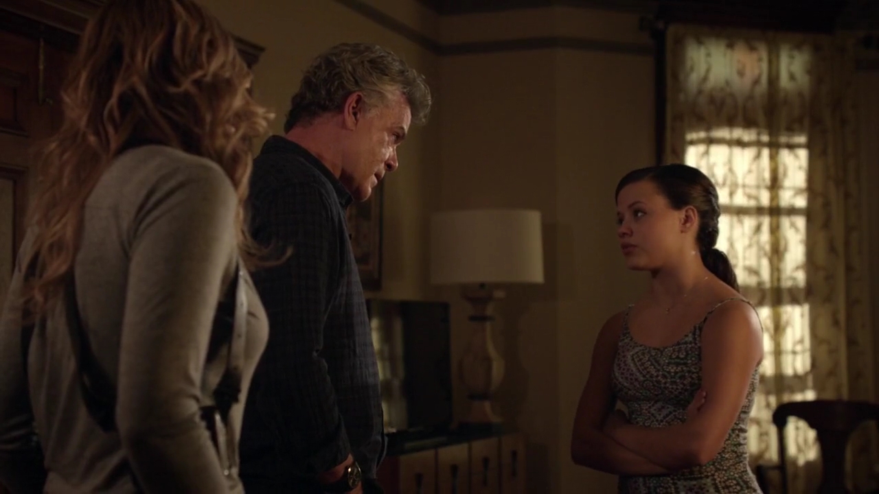 Charmed-Online-dot-nl_ShadesOfBlue1x08-1191.jpg