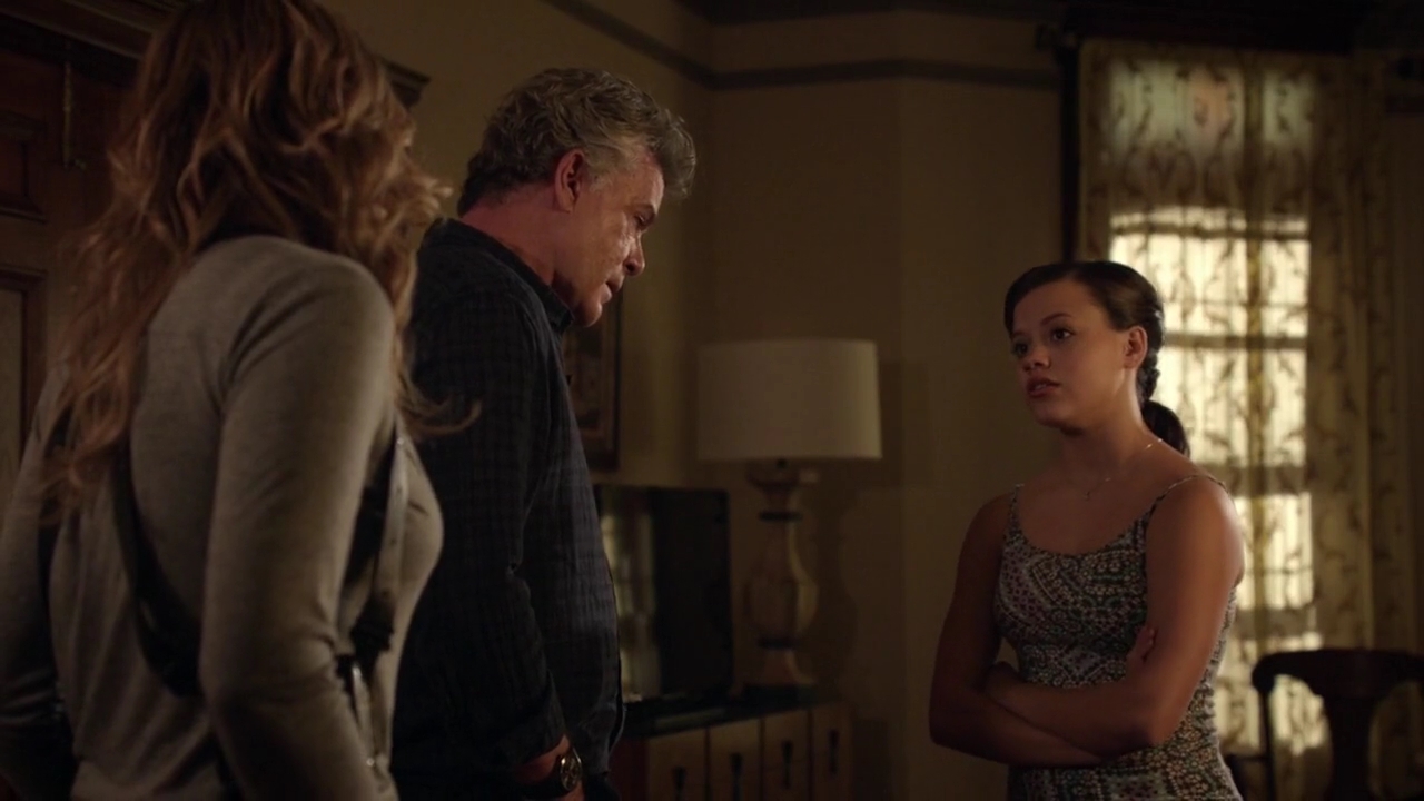 Charmed-Online-dot-nl_ShadesOfBlue1x08-1192.jpg