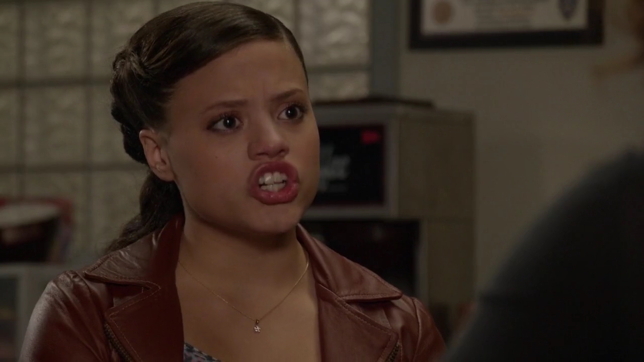 Charmed-Online-dot-nl_ShadesOfBlue1x08-1602.jpg
