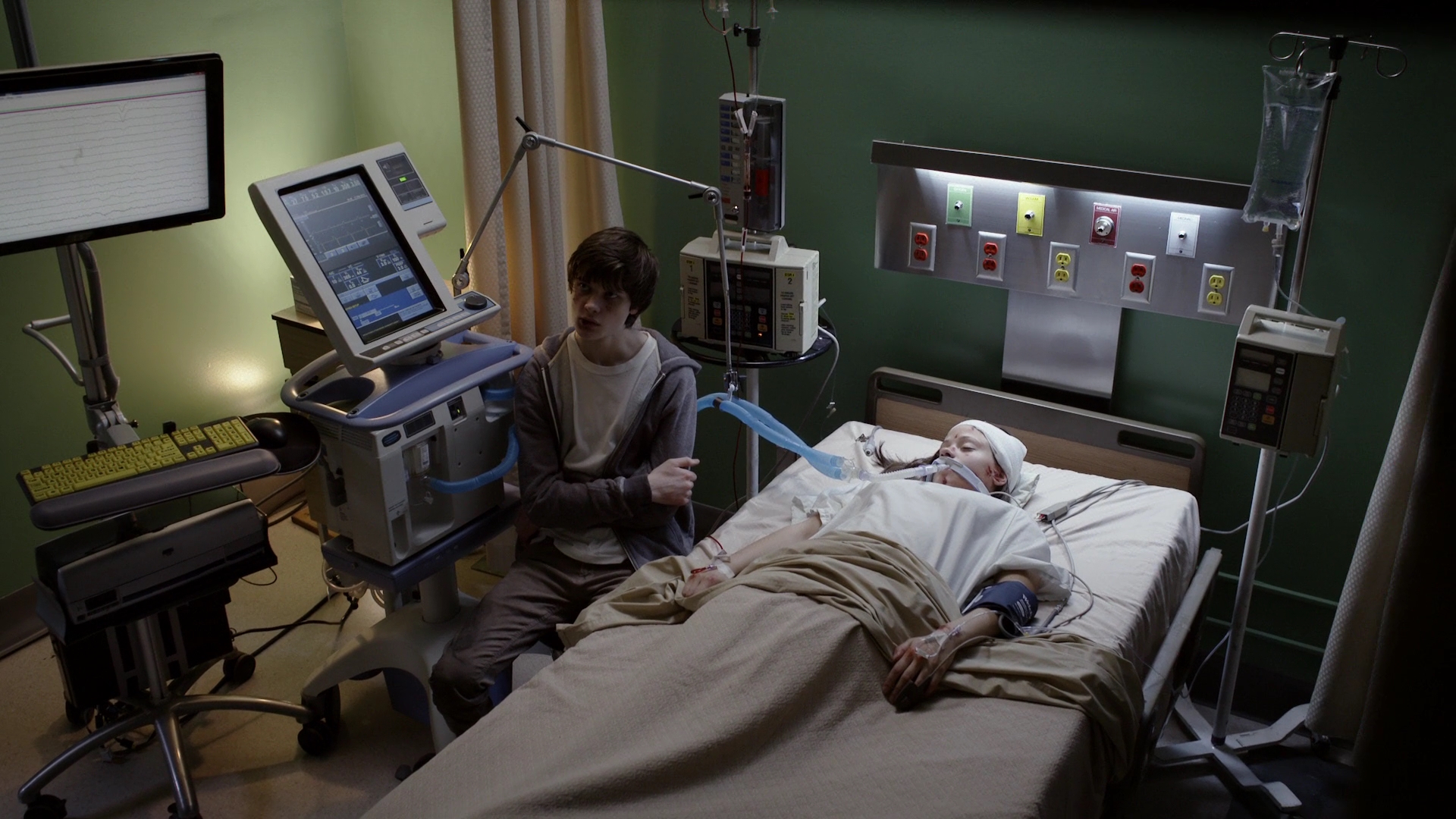 Charmed-Online-dot-nl_WaywardPines1x09-2264.jpg