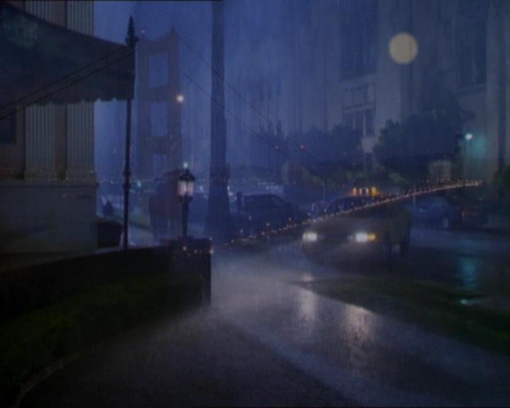 Charmed-Online_dot_net-1x01SomethingWiccaThisWayComes0006.jpg Charmed-Online_dot_net-1x01SomethingWiccaThisWayComes0006.jpg