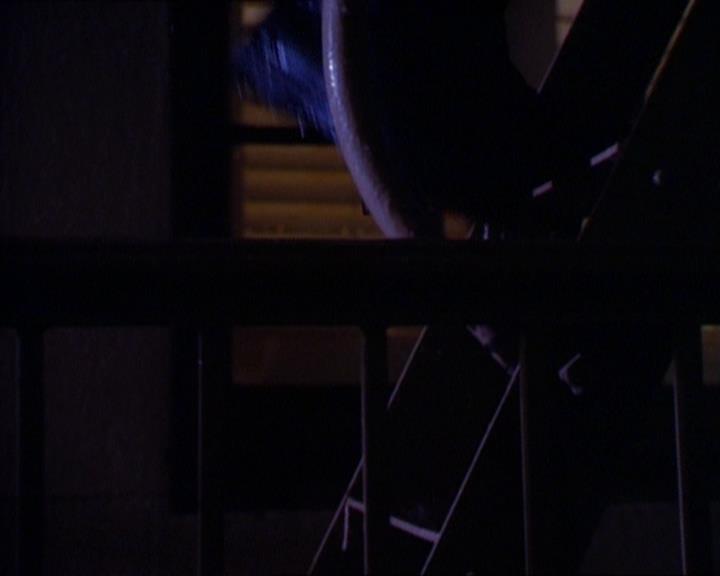 Charmed-Online_dot_net-1x01SomethingWiccaThisWayComes0039.jpg Charmed-Online_dot_net-1x01SomethingWiccaThisWayComes0039.jpg