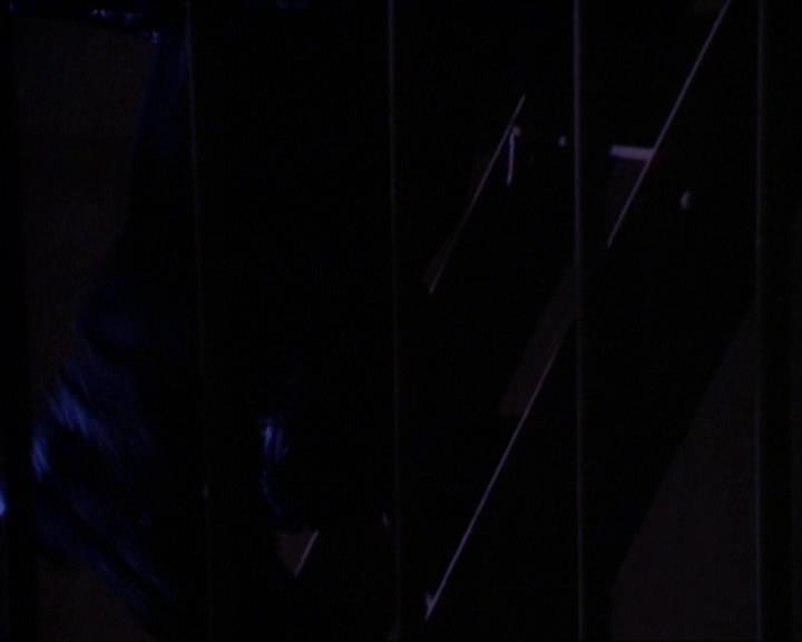 Charmed-Online_dot_net-1x01SomethingWiccaThisWayComes0042.jpg Charmed-Online_dot_net-1x01SomethingWiccaThisWayComes0042.jpg