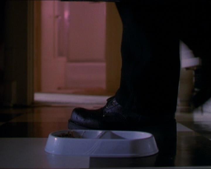 Charmed-Online_dot_net-1x01SomethingWiccaThisWayComes0071.jpg Charmed-Online_dot_net-1x01SomethingWiccaThisWayComes0071.jpg